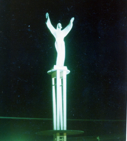 Statyn av Kristus Frälsaren, S:ta Kordet (1973)